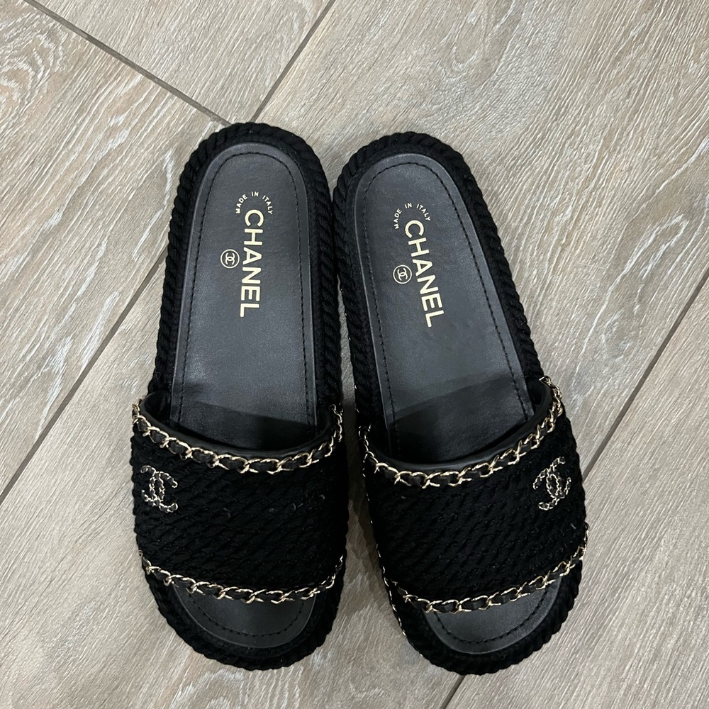 Chanel Slides